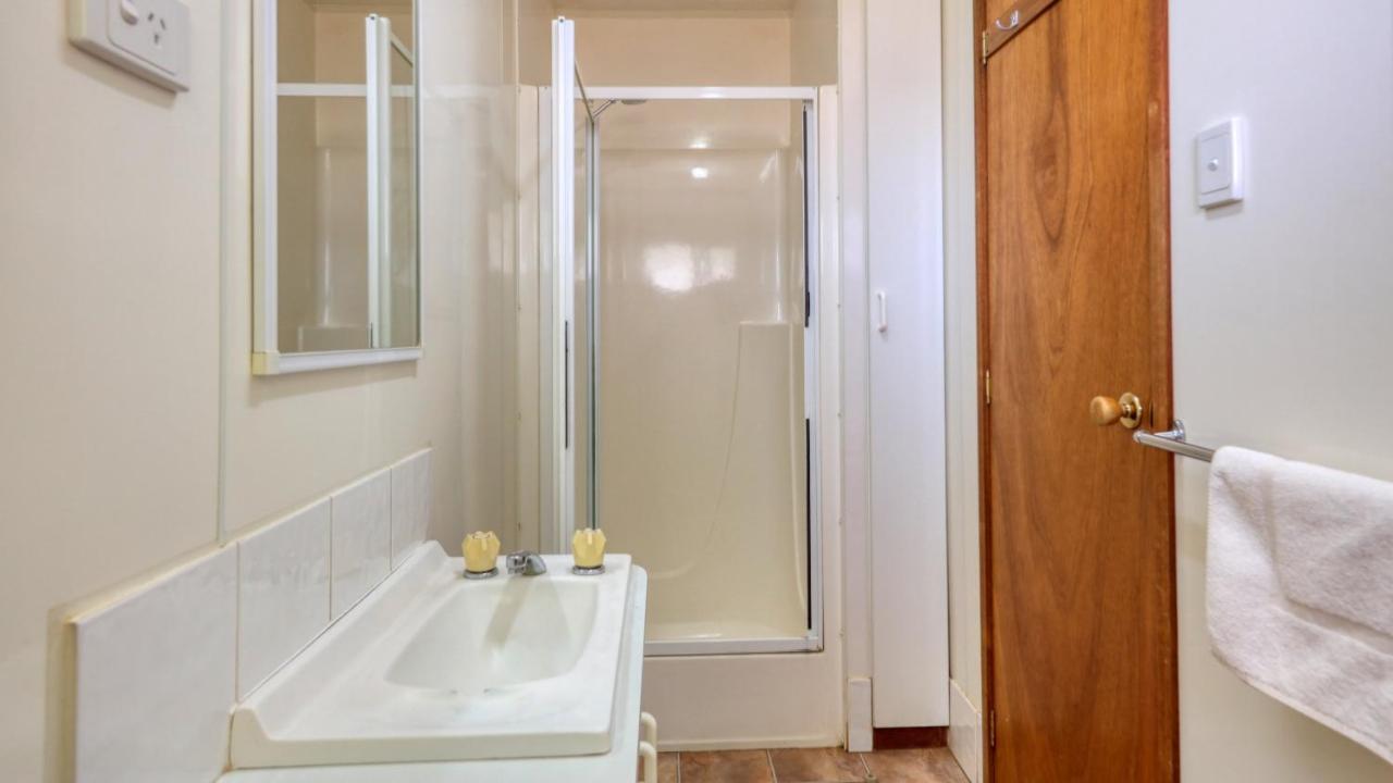 Cobar Caravan Park Екстериор снимка