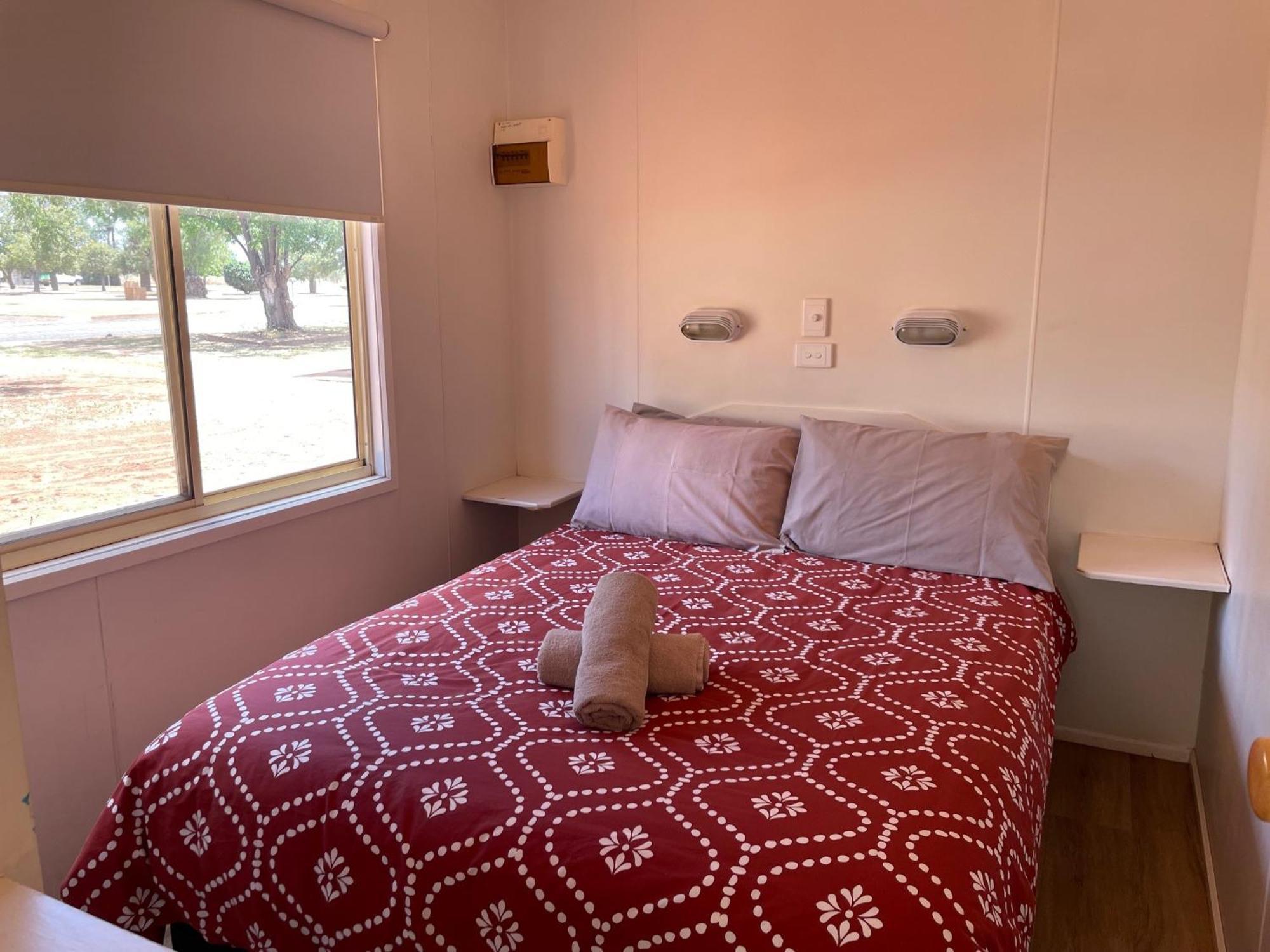 Cobar Caravan Park Екстериор снимка