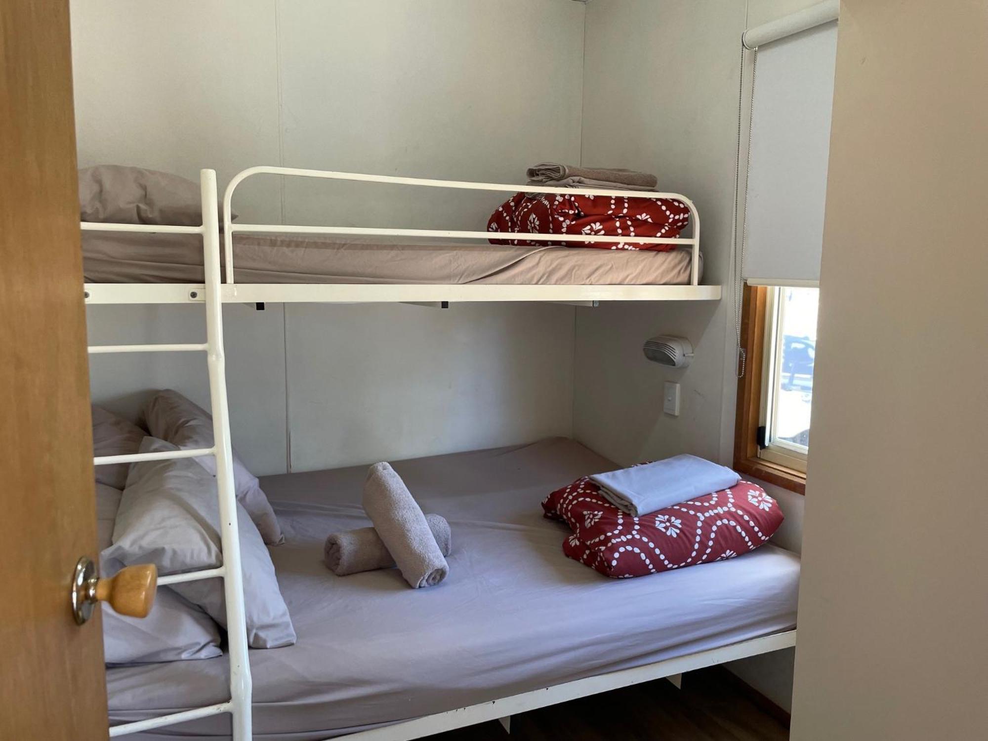 Cobar Caravan Park Екстериор снимка