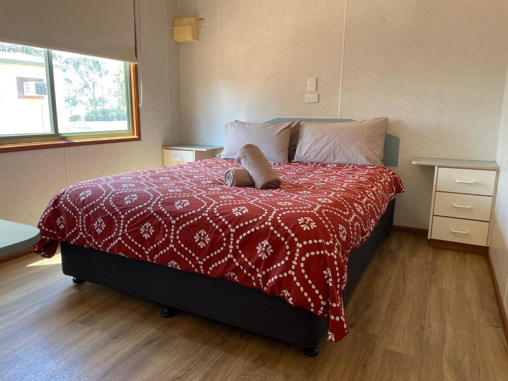 Cobar Caravan Park Екстериор снимка