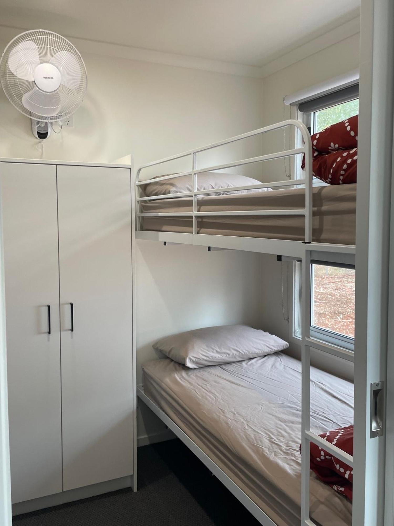 Cobar Caravan Park Екстериор снимка