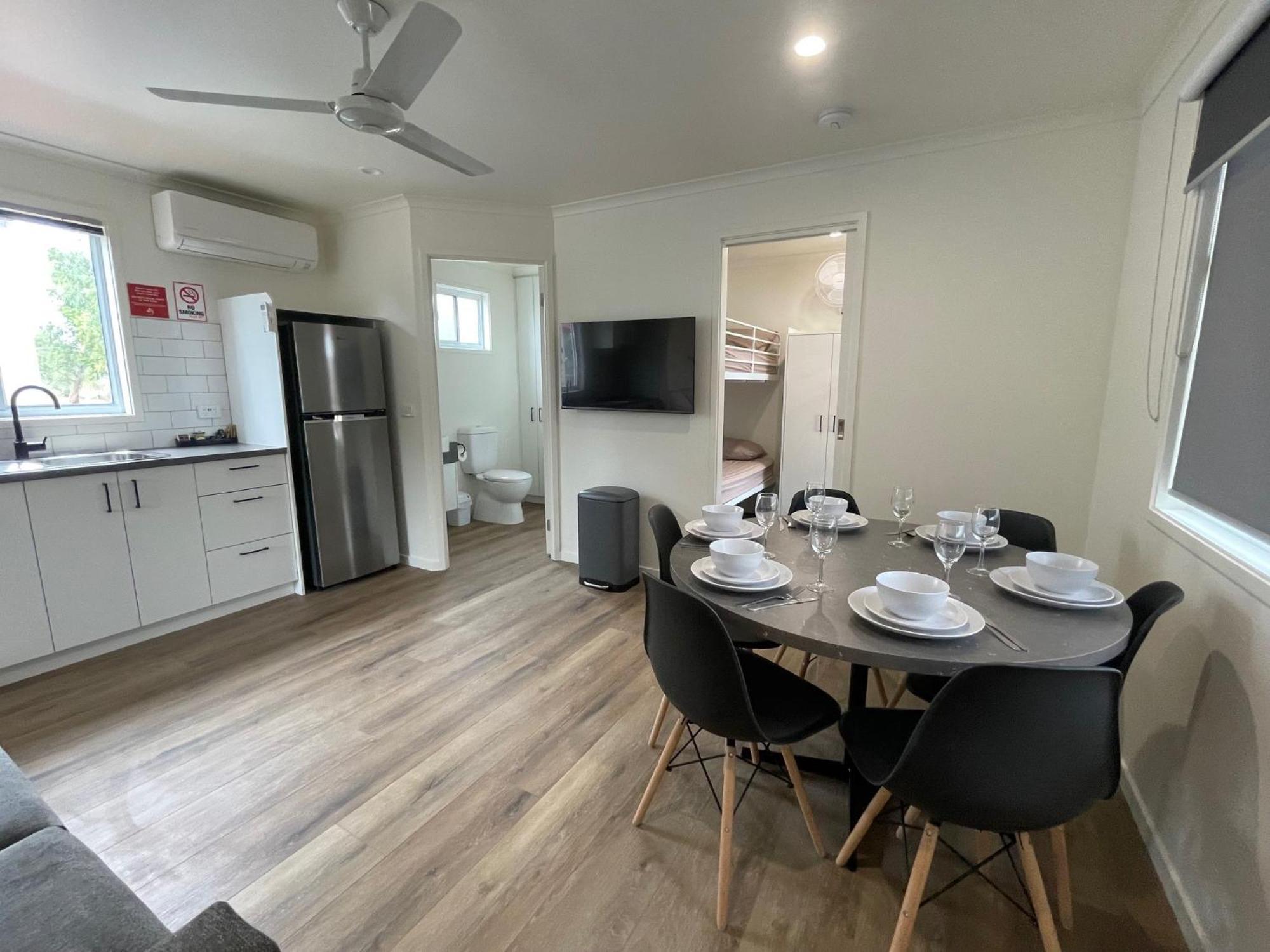 Cobar Caravan Park Екстериор снимка